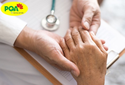 Bệnh Parkinson có mấy giai đoạn?